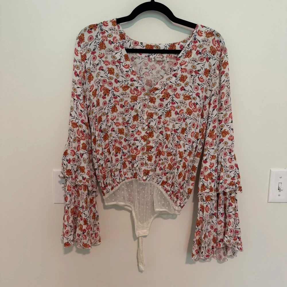 Free People Intimately She's Dainty Bell‎ Sleeve Bodysuit V-Neck Orange Pink XS